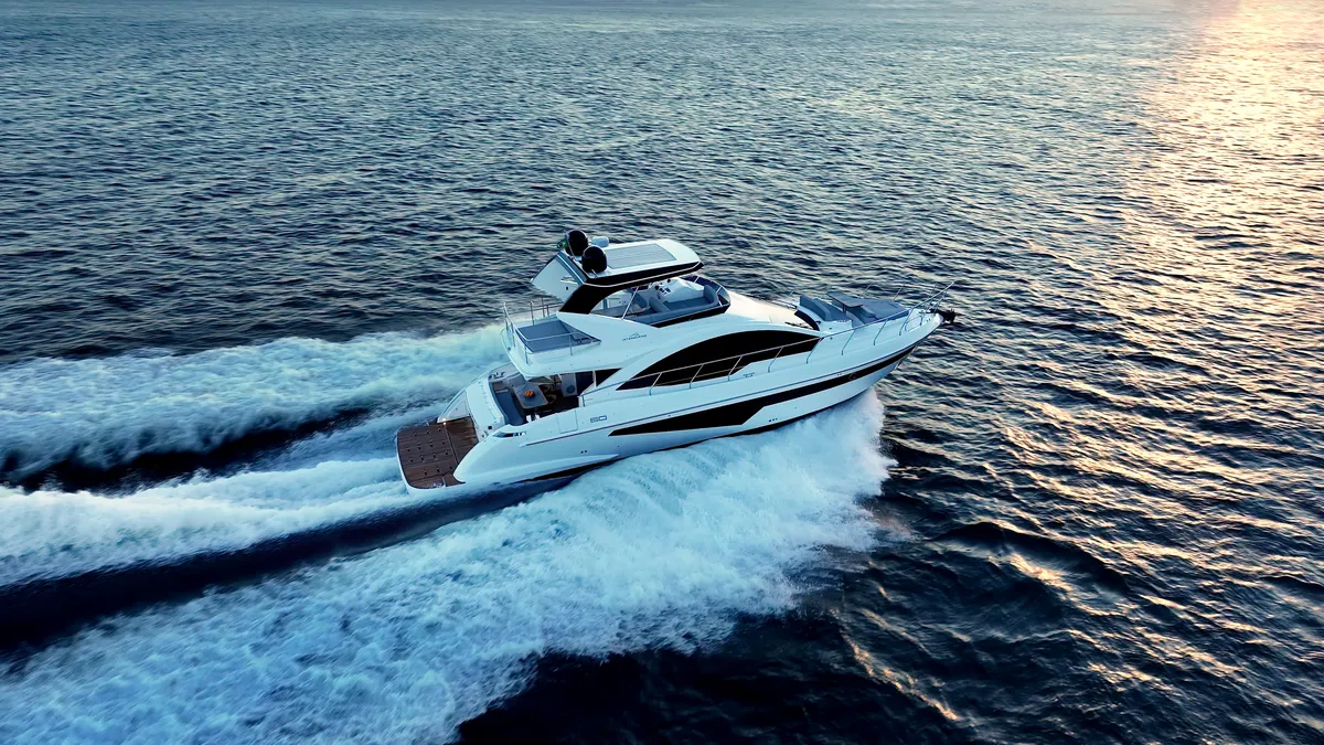 Intermarine 60 — Exterior (2 de 8)