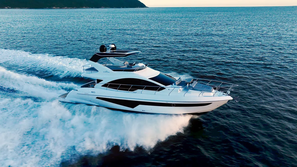 Intermarine 60 — Exterior (4 de 8)