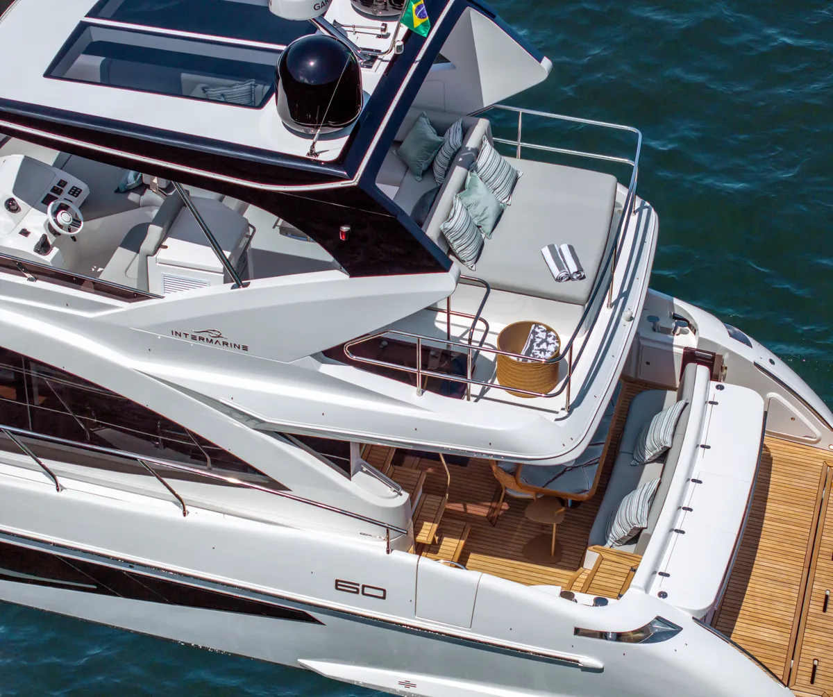 Intermarine 60 — Exterior (7 de 8)