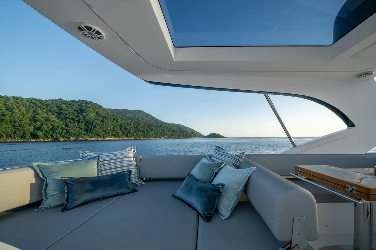 Intermarine 60 — Flybridge (2 de 2)